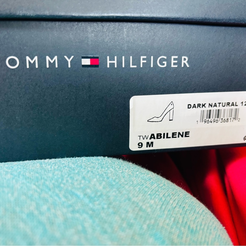 Tommy Hilfiger Abilene Dark Natural Pumps